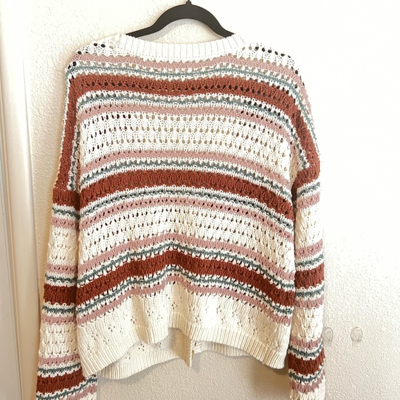 Lucky Sweater - Picture 3 of 3